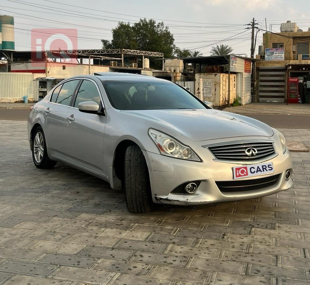 ئینفینیتی G37